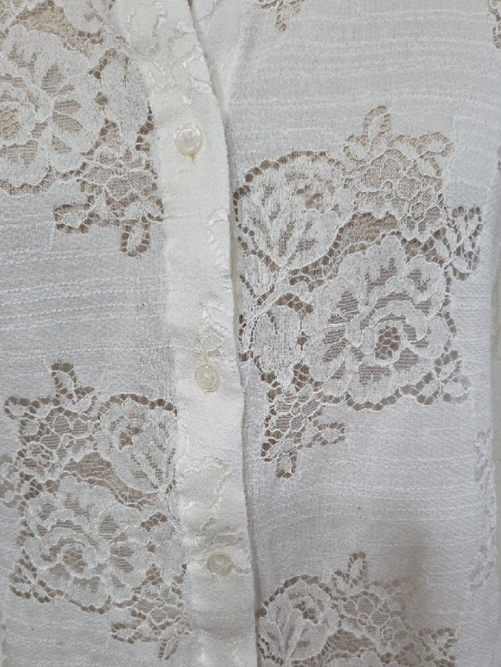 White House Black Market White Lace Button-Front Blouse - Picture 3 of 8